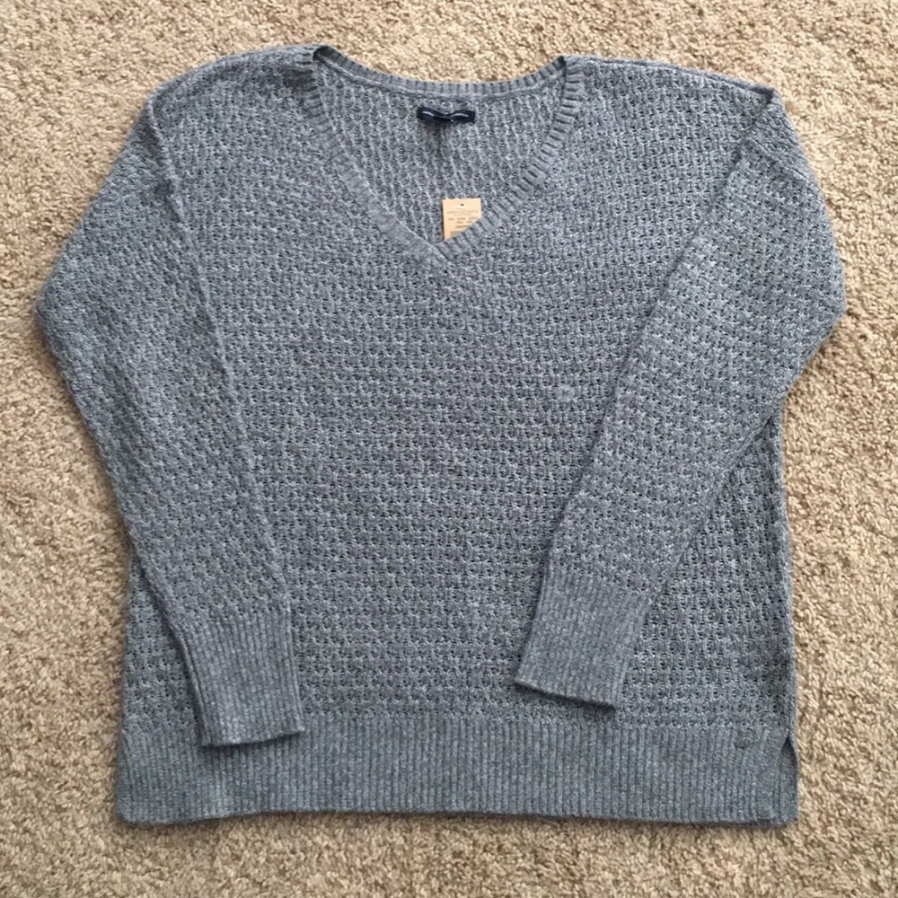 Brand New With Tags American Eagle Size M Sweater